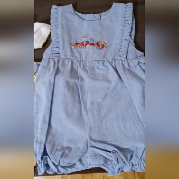 Girl Spring Onesie | All Mine | 3-6 month | Set of 2 - Picture 6 of 9